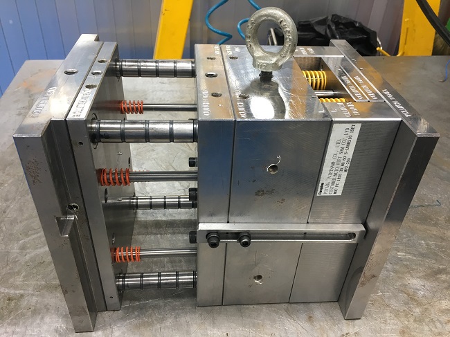 Gia công khuôn mẫu